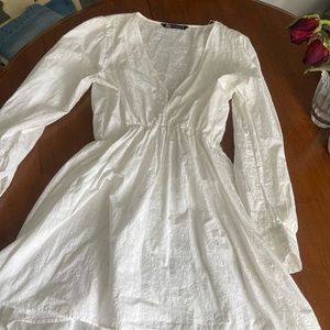 White flower short Zara dress